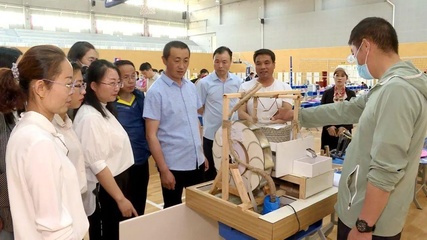 巧手妙思 創(chuàng)新領(lǐng)航——我區(qū)第十屆中小學(xué)優(yōu)秀自制教具展評活動暨新材料技術(shù)推廣服務(wù)紀(jì)實(shí)
